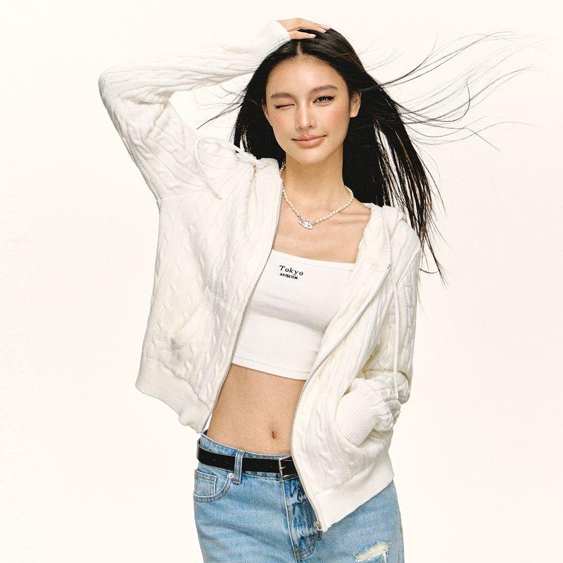 Арисеизм 8 октября 19:50 Новинок Свитер White L